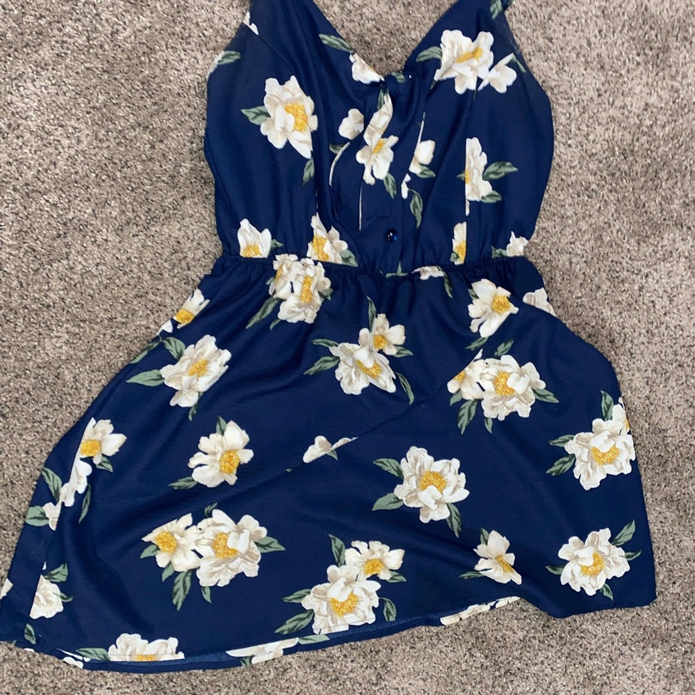 Sweet Wanderer Floral Dress